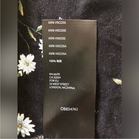 Urban Outfitters Women’s Black V Neck Floral Midi Dress. Size Medium. - Picture 12 of 13